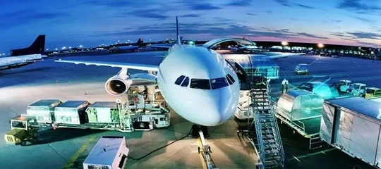航空貨運(yùn) 全球化供應(yīng)鏈中的關(guān)鍵紐帶——貨物代理服務(wù)解析
